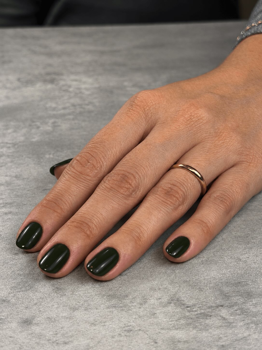 manicura oliva